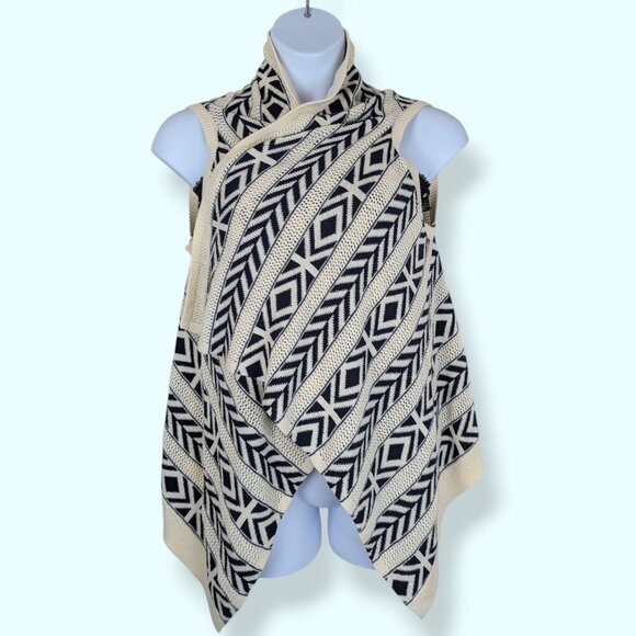 Woolrich Sleeveless Open Front Sweater - Picture 4 of 9